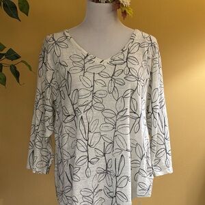 Leaf Print V-Neck Women's Top - White